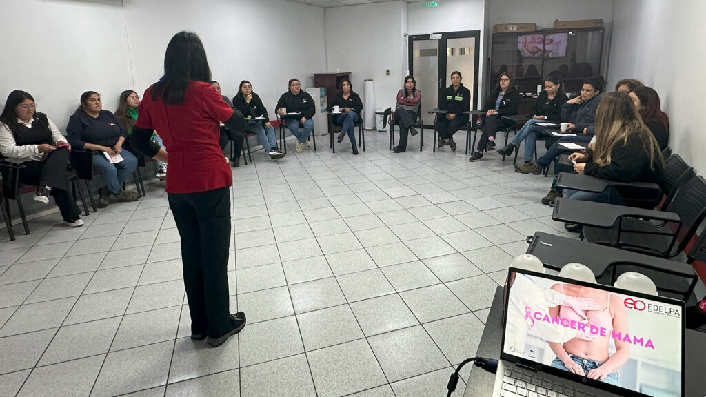 Charla Detección Temprana Cáncer de Mama<img src="https://activabienestar.cl/wp-content/uploads/2024/10/Edelpa-Logo.jpg"  width="100" height="70" align="center"/>